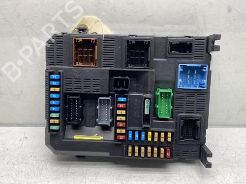 Fuse box PEUGEOT 208 I (CA_, CC_) 1.2 VTI 82 | BP19961903E1 