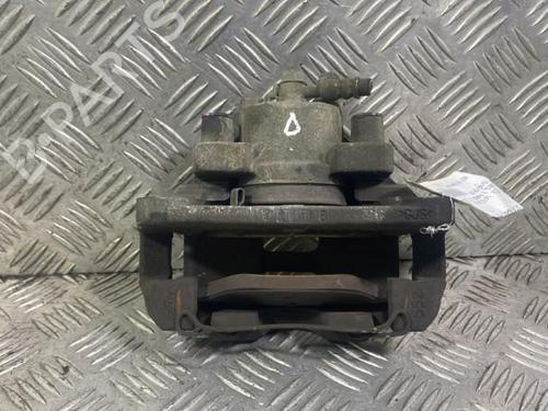 Used Right front brake caliper TOYOTA YARIS (_P13_) 1.5 (NSP131_) (112 hp) 19969485