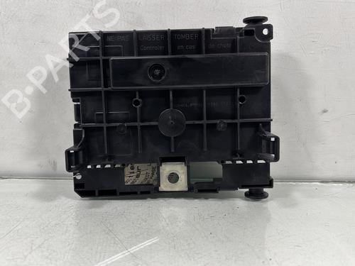 Fuse box PEUGEOT 307 Break (3E) 1.6 HDi 110 | BP29841682E1