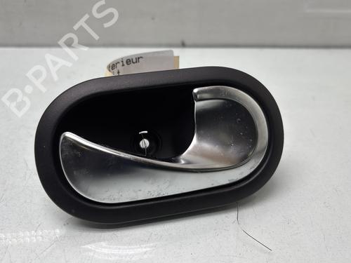 hjre-bagtil-invendig-handtag-renault-twingo-iii-bcm_-bca_-2014-32389433 main image