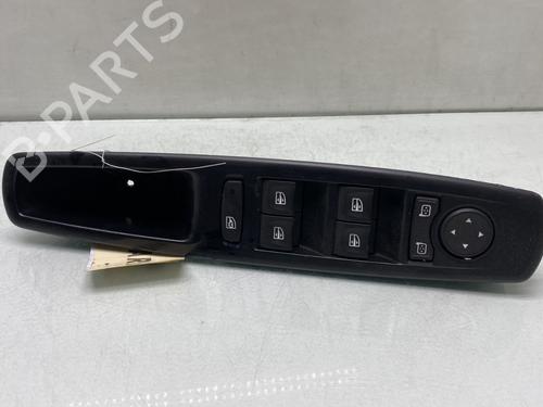 Used Left front window switch RENAULT MEGANE III Hatchback (BZ0/1_, B3_) 1.5 dCi (BZ09, BZ0D, BZ1W, BZ29, BZ14) (110 hp) 30198910