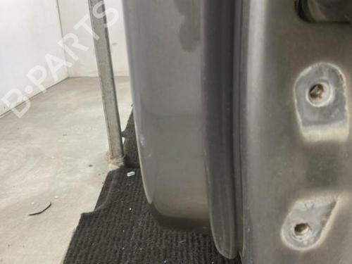 Used Left front door Left front door 19950970 19950970
