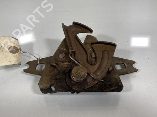 Used Hood lock Hood lock VW POLO Coupe (86C, 80) 1.0 Cat (45 hp) 19977624 19977624