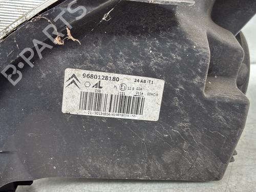 Højre forlygte Højre forlygte CITROËN C2 (JM_) 1.1 (60 hp) 33774192 33774192
