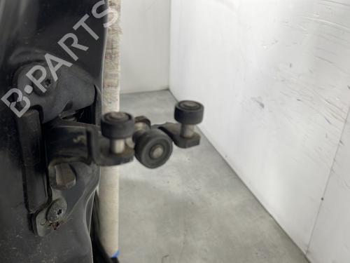 Left front door PEUGEOT 1007 (KM_) 1.4 HDi | BP29981830C2