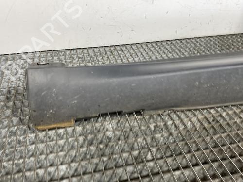 left-sideskirt-citroen-c4-cactus-2014-23991571 main image