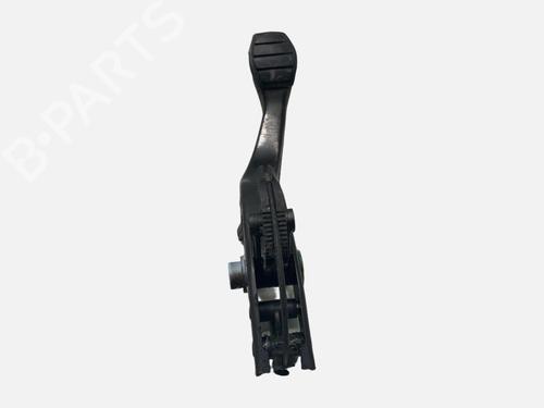 Used Clutch pedal Clutch pedal RENAULT TWINGO I (C06_) 1.2 (C066, C068) (58 hp) 39946449 39946449