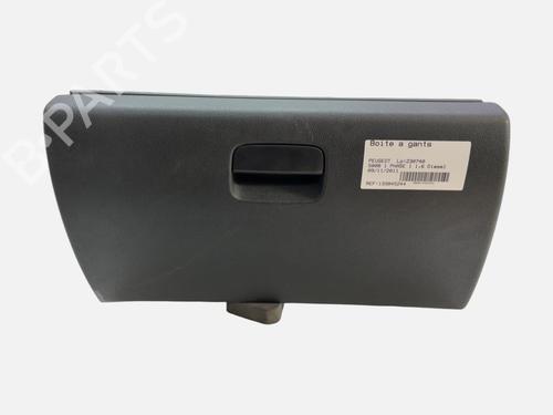 Used Glove box Glove box PEUGEOT 5008 (0U_, 0E_) 1.6 HDi (110 hp) 39709037 39709037