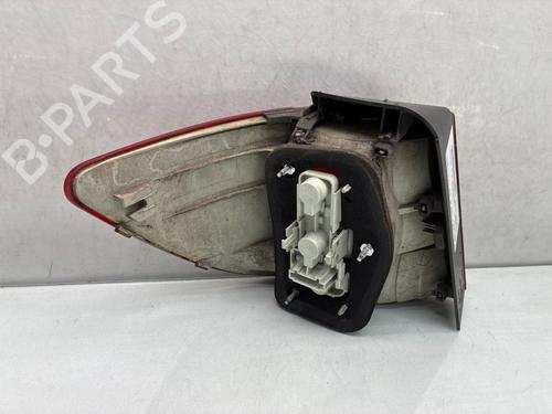 Piloto trasero derecho Piloto trasero derecho MERCEDES-BENZ B-CLASS Sports Tourer (W245) B 180 CDI (245.207) (109 hp) 36306889 36306889
