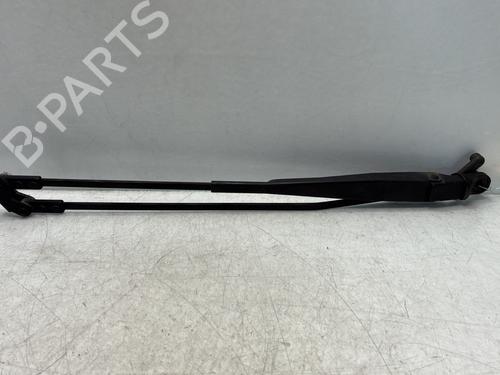 Used Front windshield wiper arm Front windshield wiper arm PEUGEOT 107 (PM_, PN_) 1.0 (68 hp) 33841673 33841673