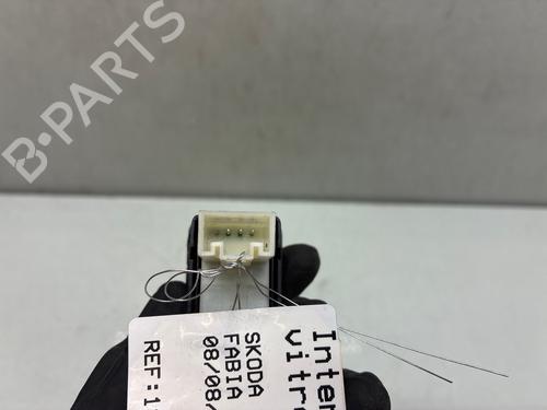 Used Right front window switch Right front window switch 39553204 39553204