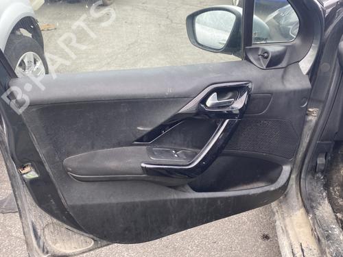 Right front window switch PEUGEOT 208 I (CA_, CC_) 1.2 VTI 82 | BP28672532I26 