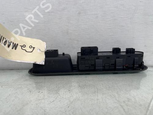 Used Left front window switch Left front window switch PEUGEOT 5008 (0U_, 0E_) 1.6 HDi (114 hp) 31964034 31964034