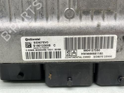 Used Engine control unit (ECU) Engine control unit (ECU) PEUGEOT 5008 (0U_, 0E_) 1.6 HDi (114 hp) 31205565 31205565