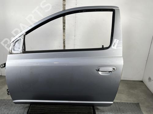 Used Left front door TOYOTA YARIS (_P1_) 1.0 (SCP10_, SCP10R) (68 hp) 26715390