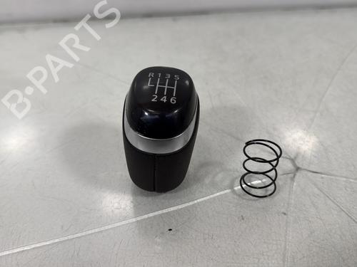 Used Shift knob Shift knob RENAULT MASTER III Van (FV) 2.3 dCi 135 FWD (FV0N, FV08, FV06, FV00, FV1S) (136 hp) 33711312 33711312