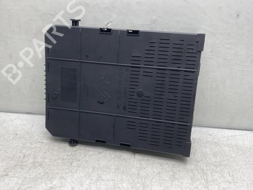 Used Fuse box Fuse box PEUGEOT 308 I (4A_, 4C_) 1.6 HDi (109 hp) 19953098 19953098