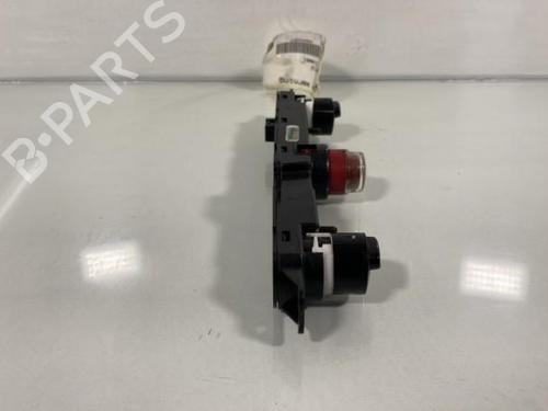 Used Warning switch Warning switch FIAT 500 (312_) 1.3 D Multijet (312AXB1A) (75 hp) 20032660 20032660