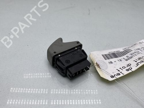 Used Right front window switch Right front window switch RENAULT TWINGO I (C06_) 1.2 (C066, C068) (58 hp) 29841395 29841395
