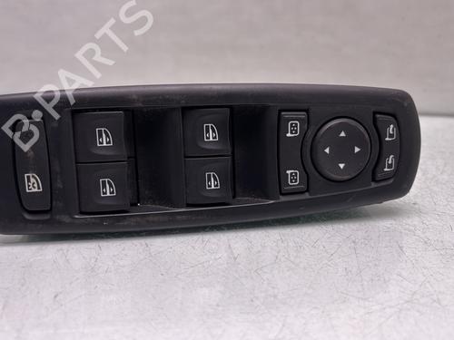 Used Left front window switch RENAULT MEGANE III Hatchback (BZ0/1_, B3_) 1.5 dCi (BZ09, BZ0D, BZ1W, BZ29, BZ14) (110 hp) 29507115