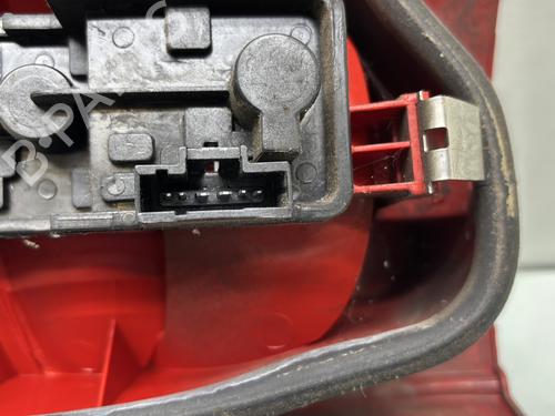 Used Left taillight Left taillight 32495635 32495635