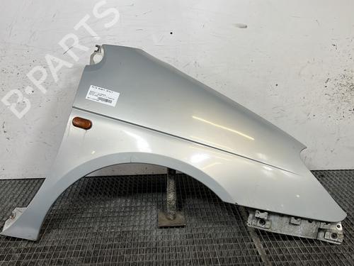 Used Right front fenders RENAULT SCÉNIC I MPV (JA0/1_, FA0_) 1.4 16V (JA0D, JA1H, Ja0W, JA10) (95 hp) 32062933