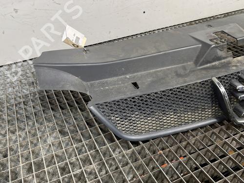 Grille PEUGEOT 406 Break (8E/F) 2.0 16V | BP29453245C40 