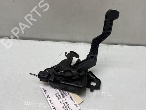 Used Hood lock DACIA SANDERO III 1.0 TCe 100 ECO-G (101 hp) 31720943