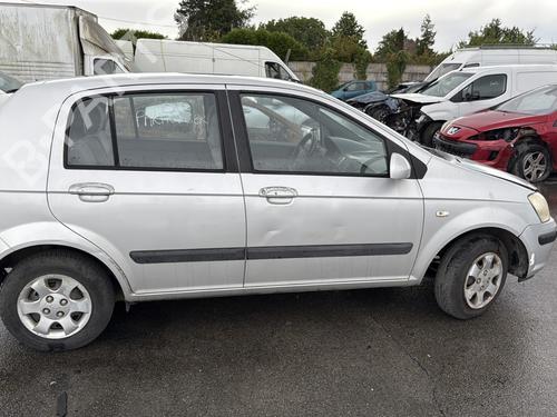Türscheibe links vorne HYUNDAI GETZ (TB) 1.1 | BP30777905C18 