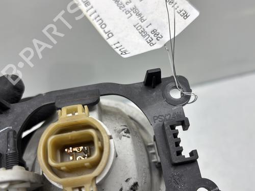 Left front fog light PEUGEOT 208 I (CA_, CC_) 1.2 VTI 82 | BP28610963C30