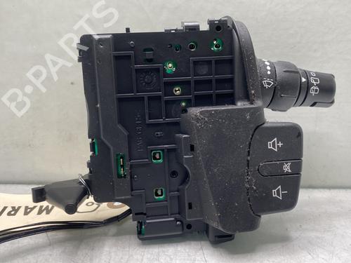 Used Steering column stalk RENAULT SCÉNIC II (JM0/1_) 1.5 dCi (JM1E, JM16) (106 hp) 32063159