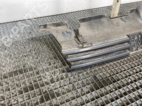 Grille PEUGEOT 405 I (15B) 1.6 | BP25891967C40 