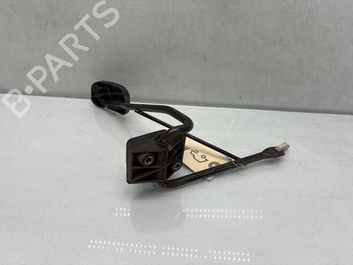 Used Pedal Pedal RENAULT 21 (B48_) 2.1 Turbo-D (B486, B488, B48V) (88 hp) 34525210 34525210