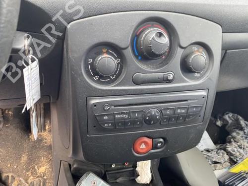 Fuse box RENAULT CLIO III (BR0/1, CR0/1) 1.5 dCi (C/BR0G, C/BR1G) | BP23765883E1  - Image 31
