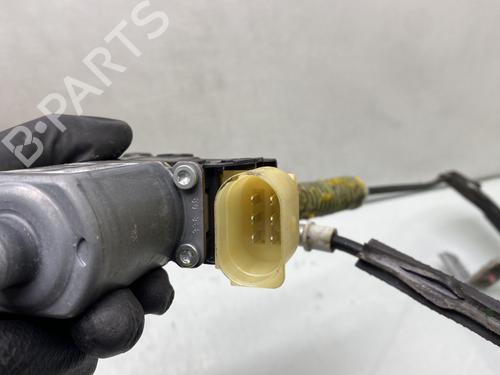 Alzavetro anteriore sinistro MINI MINI CLUBMAN (R55) Cooper D | BP30535669C22