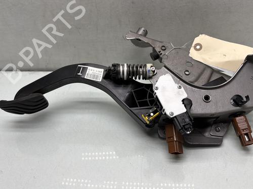 Clutch pedal RENAULT KADJAR (HA_, HL_) 1.5 dCi 110 (HLA3) | BP29866797I13