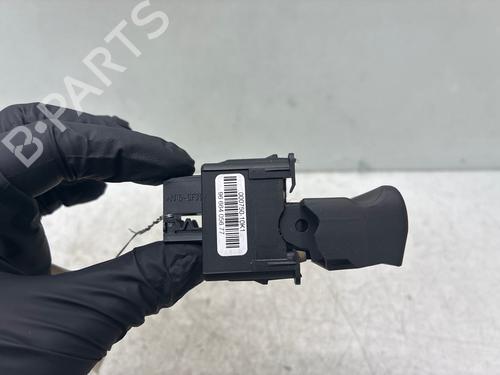 switch-peugeot-3008-i-mpv-0u_-2009-2010-2011-2012-2013-2014-2015-2016-2017-36364118 main image
