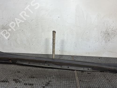 Used Right sideskirt Right sideskirt NISSAN JUKE (F15) 1.5 dCi (110 hp) 33831078 33831078