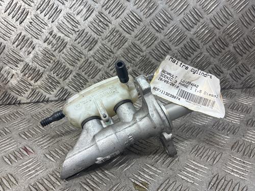 Used Brake master cylinder Brake master cylinder 38051755 38051755