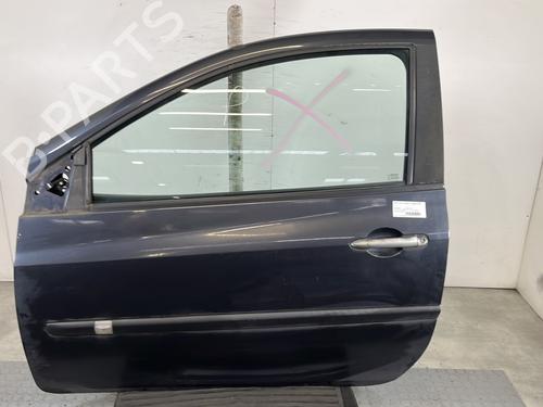 Used Left front door RENAULT CLIO III (BR0/1, CR0/1) 1.5 dCi (BR17, CR17) (86 hp) 30888050