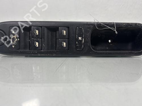 Used Left front window switch PEUGEOT 307 CC (3B) 2.0 16V (136 hp) 29939089