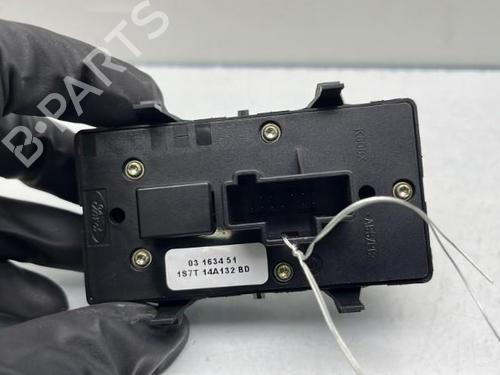 Used Left front window switch Left front window switch FORD MONDEO III Saloon (B4Y) [2000-2007] 19969446 19969446