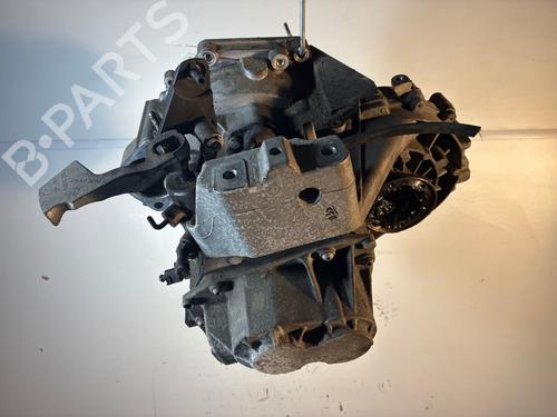 Caja de cambios Caja de cambios VW GOLF VII (5G1, BQ1, BE1, BE2) 1.2 TSI (105 hp) 36937865 36937865