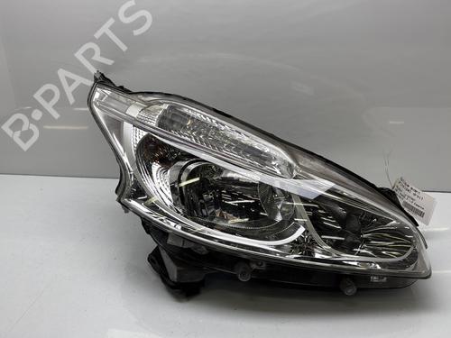 Used Right headlight PEUGEOT 208 I (CA_, CC_) 1.2 VTI 82 (82 hp) 31906140