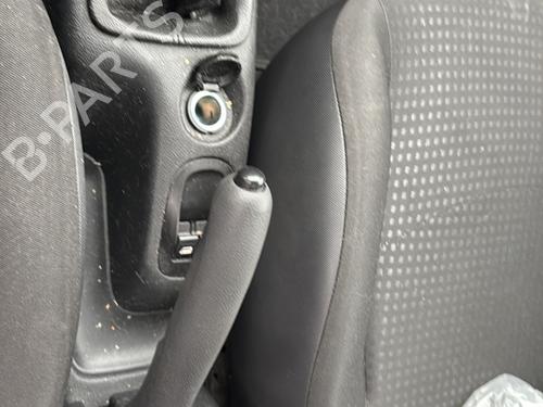 Fuse box PEUGEOT 206+ (2L_, 2M_) 1.1 | BP30941146E1 - Image 11