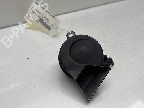Used Horn VW POLO IV (9N_, 9A_) 1.4 TDI (70 hp) 28569302