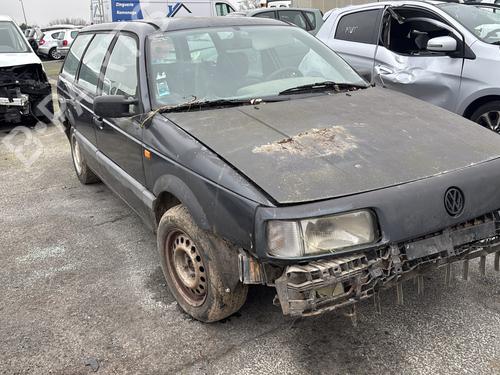 Right taillight VW PASSAT B3/B4 Variant (3A5, 35I) 1.6 TD | BP32302255C35