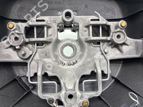 steering-wheel-citroen-c3-picasso-sh_-2008-38651166 main image