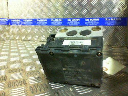 Used ABS pump ABS pump VW GOLF III (1H1) [1989-2000] 19986738 19986738