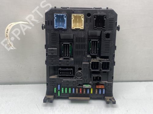 Used Fuse box CITROËN C4 I (LC_) 1.6 HDi (90 hp) 30872136